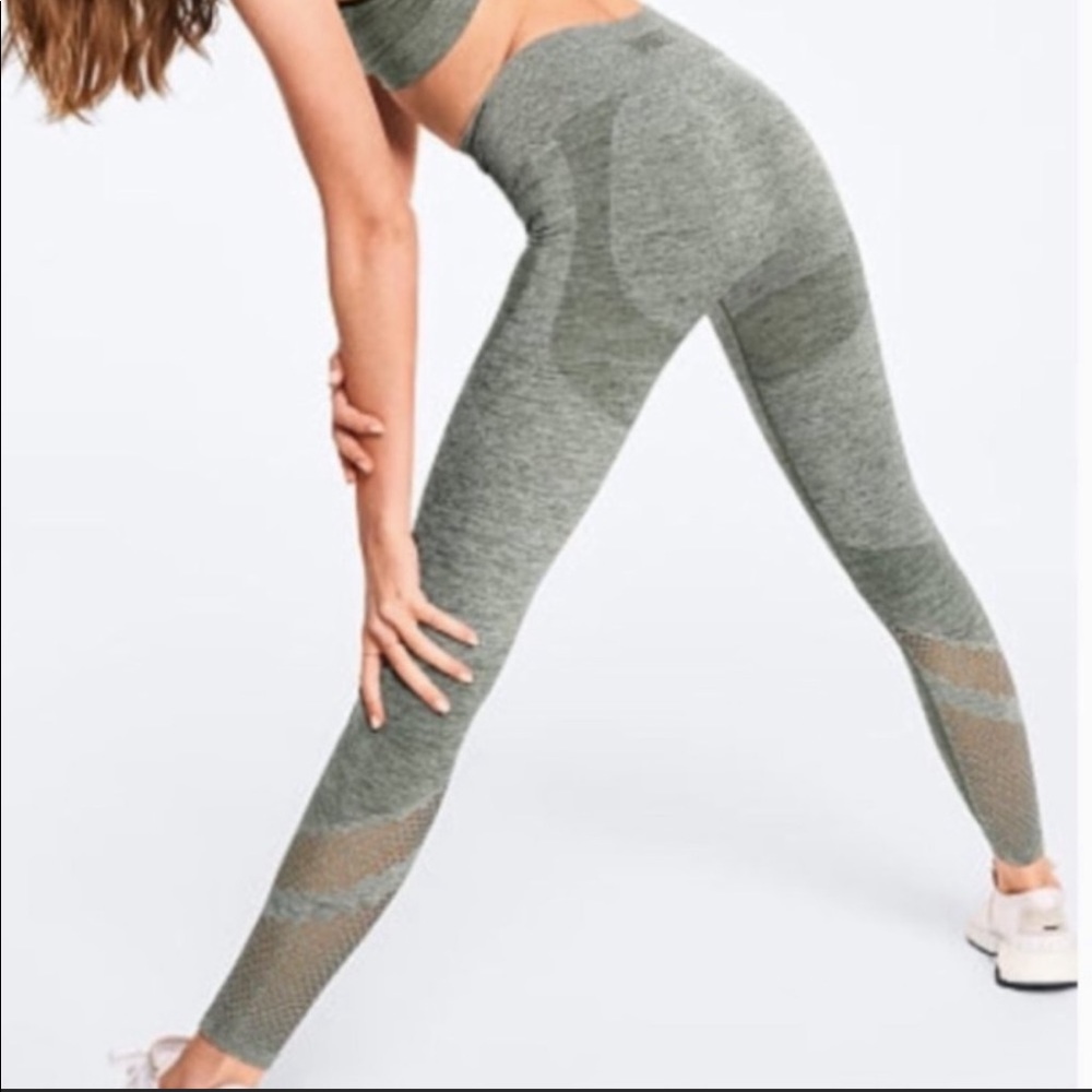 VS Pink Seamless Leggings Like New